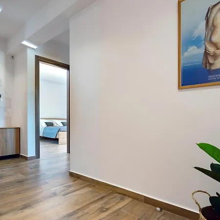 Rosemary Rhodes Vilă