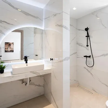 Rosemary Rhodes Villa Malona Village