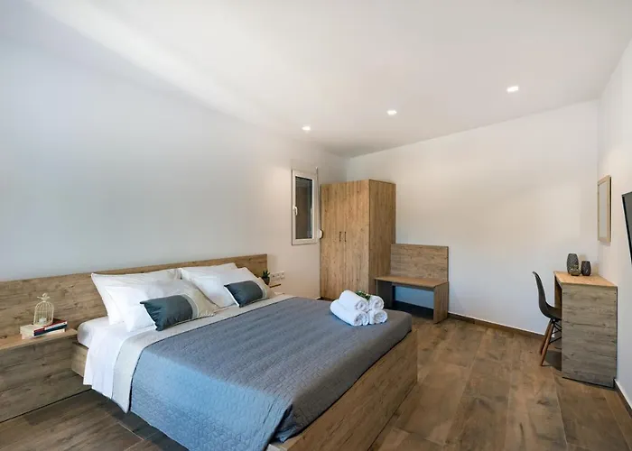 Rosemary Rhodes Willa Malona Village