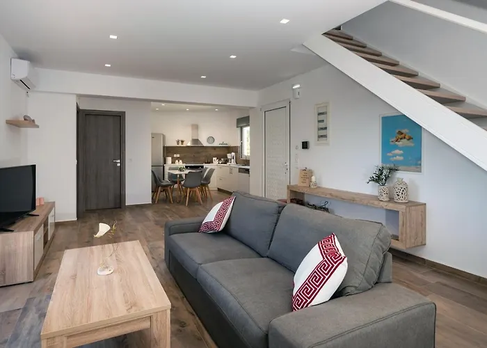 Rosemary Rhodes Villa *